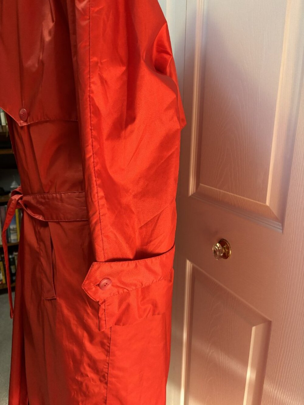 Vintage British Mist Red Trench Coat Belted Size 16 Oversized Power Coat - Picture 3 of 6